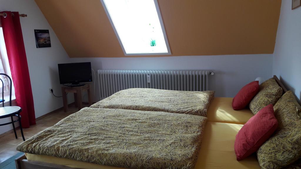 Gasthof Altes Farmhaus Und Apartment Lienen Room photo
